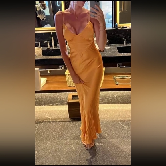 BARDOT🧡MALINDA SLIP DRESS - Picture 2 of 15